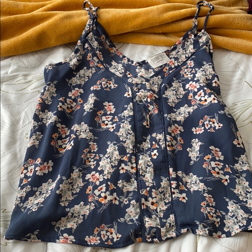Floral top